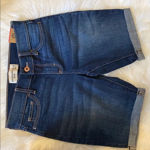 abercrombie kids Other - Abercrombie Kids medium blue wash boyshort. NWT